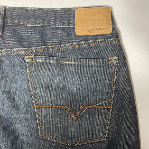 Womans GUESS jeans- The Cliff-Sz38-Dark Wash measurements - Picture 7 of 9